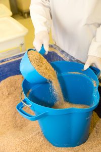 Implementos para la manipulación de alimentos (balde) marca REMCO para Colombia