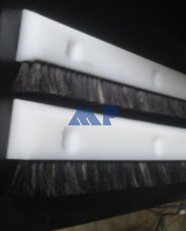 CEPILLOS BARREDORES O ACOMODADORES DE PRODUCTO